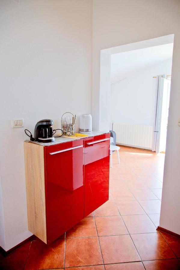 Apartmans Dina And Hana Radeki Polje 50 Apartment Loborika Ngoại thất bức ảnh