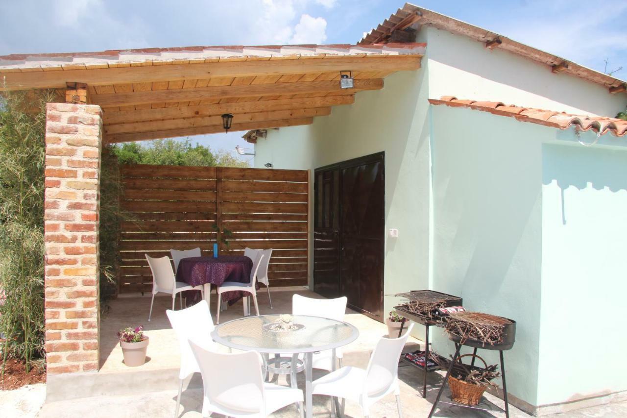 Apartmans Dina And Hana Radeki Polje 50 Apartment Loborika Ngoại thất bức ảnh